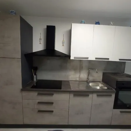 Villaggio Est 招待所 3*