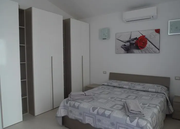 Pensión Villaggio Est 3*